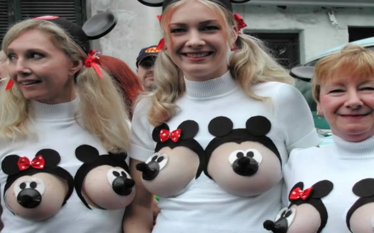 Mickey and Minnie cosplay: A whimsical adventure