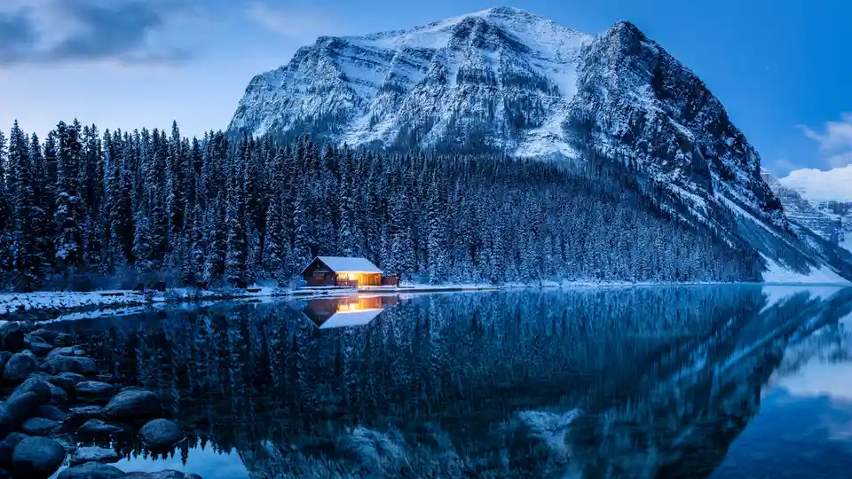 Lake Louise stands out as a Canadian icon, its crystal-clear waters reflecting the majestic mountains of Banff National…