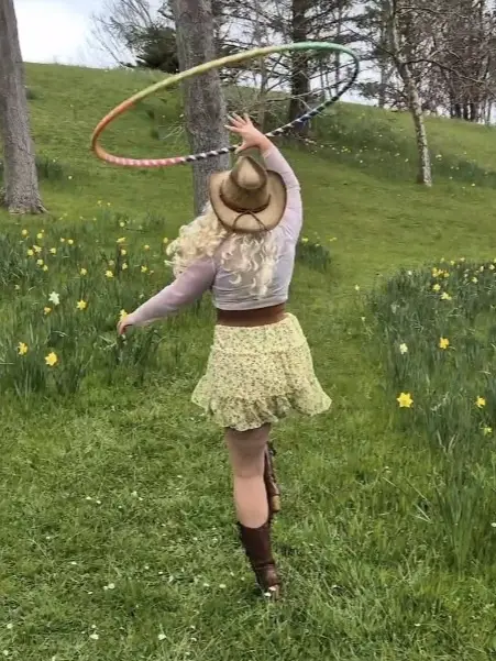 Daffodil Dancer in Action