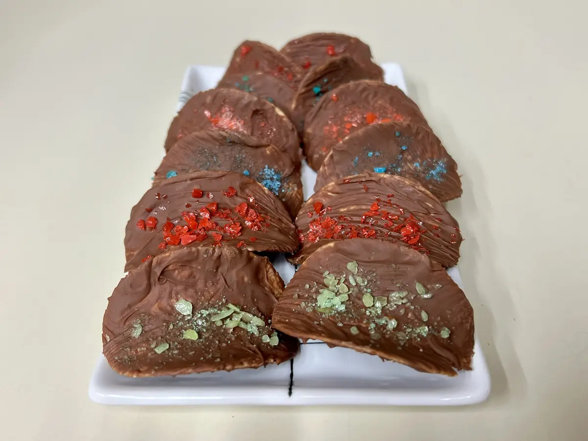 A Unique Treat: Chocolate Pop Rocks Potato Chips
