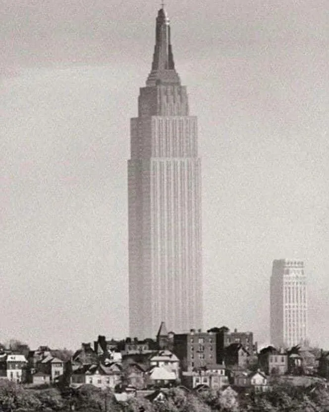 The Empire State Building: A Glimpse Back to 1941