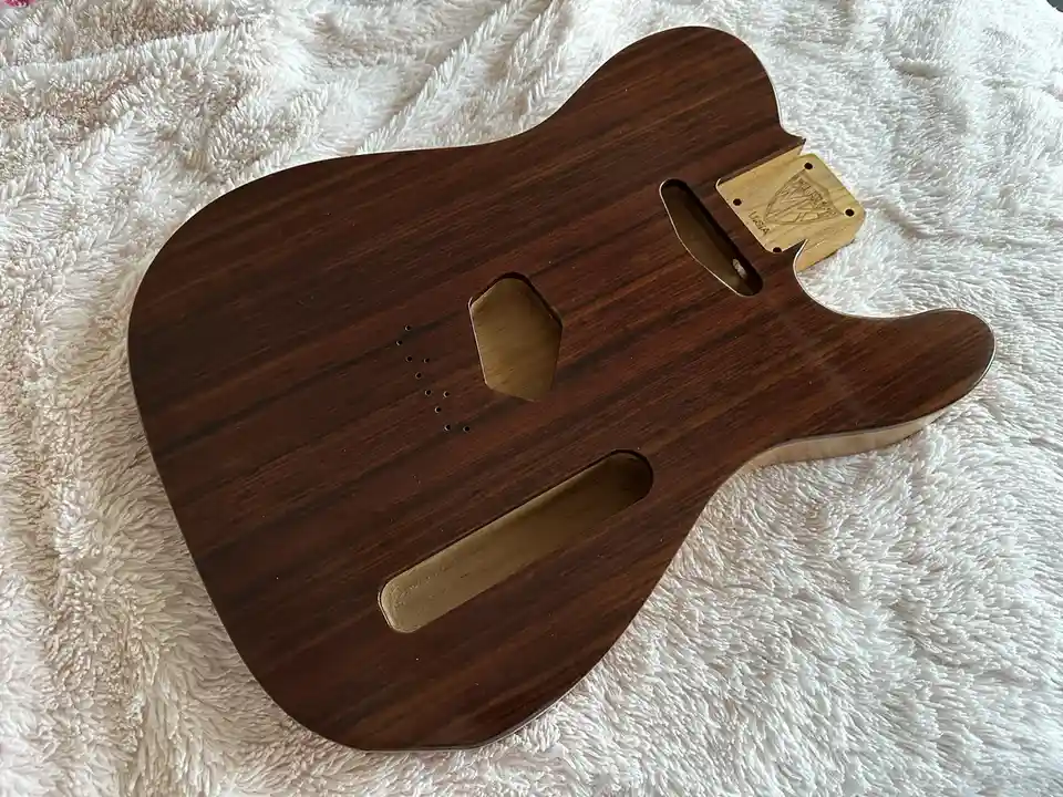 Shellac-Finished Musikraft Telecaster Body: A Craftsmanship Showcase