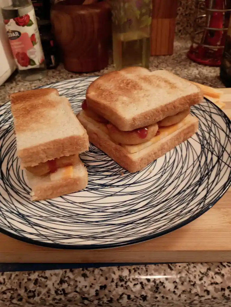Introducing the nuggie and a half sandwich – a delightful twist!