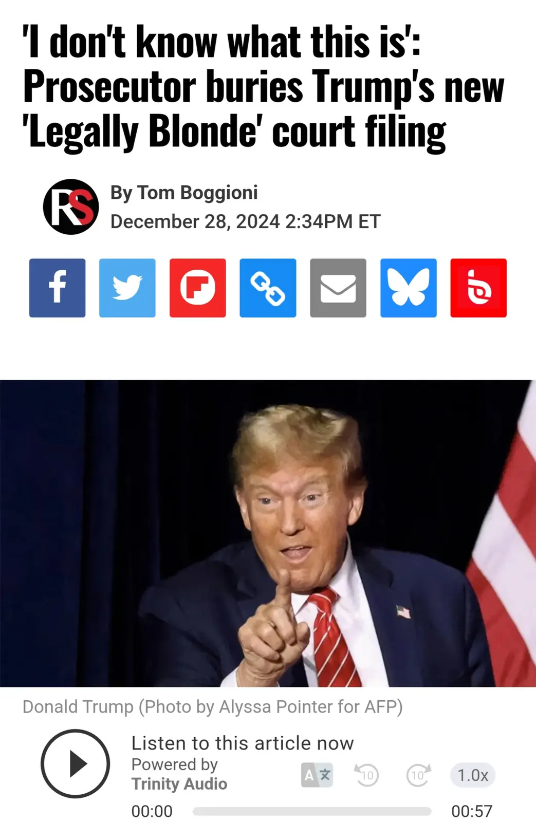 The image displays a screenshot of a news article from 'RS' by Tom Boggioni dated December 28, 2024, with the headline 'I…
