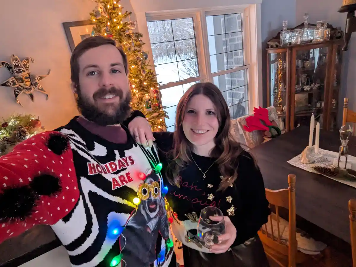 A Delightfully Shameless Christmas Selfie Just for You!