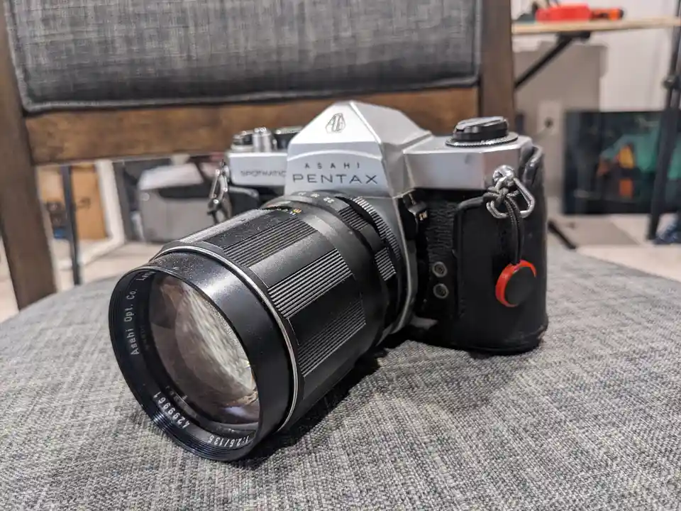 Exploring the Pentax Spotmatic with a Stunning Super Takumar 135mm f2.5 Lens