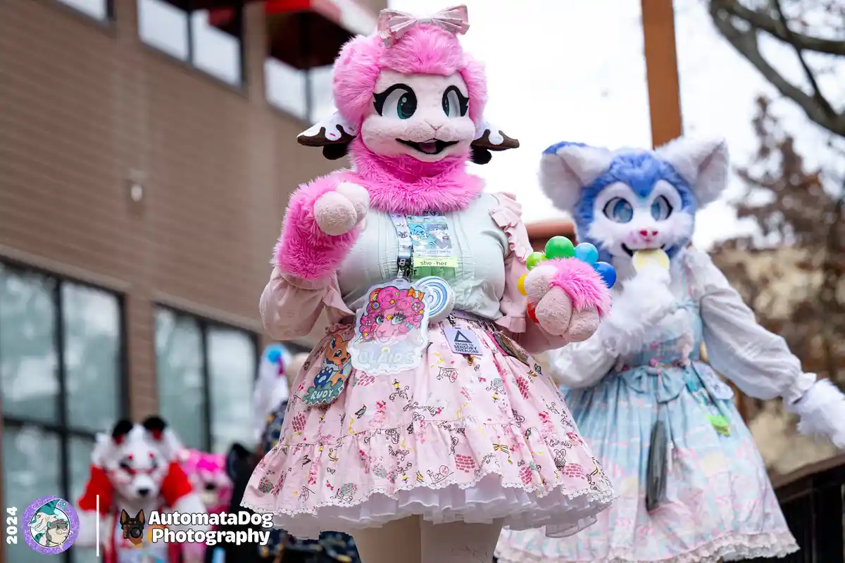 A Daily Snapshot from a Furry Photographer - Day 465