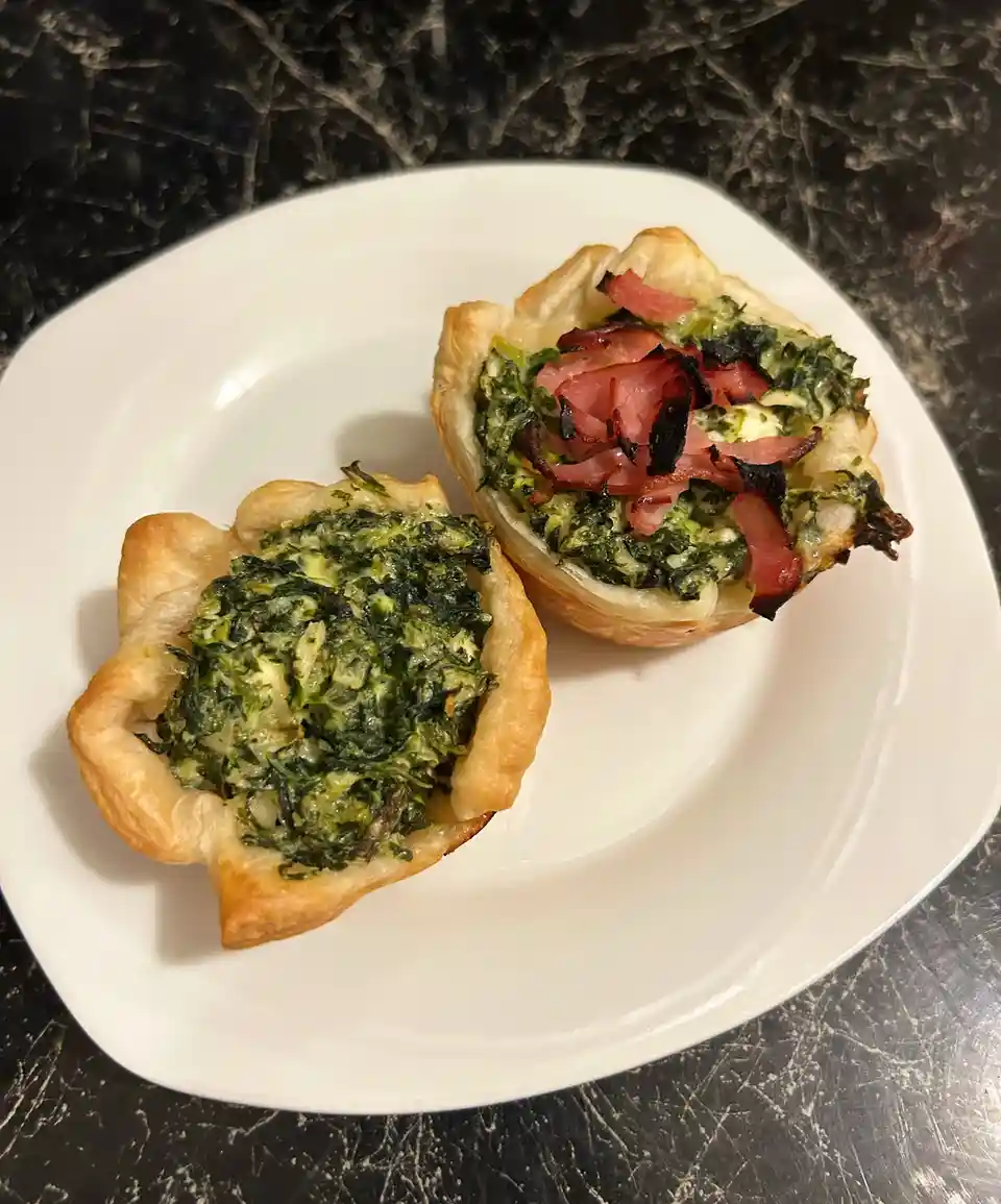 Delicious Delights: Spinach and Ham Cream Cheese Puff Pastries
