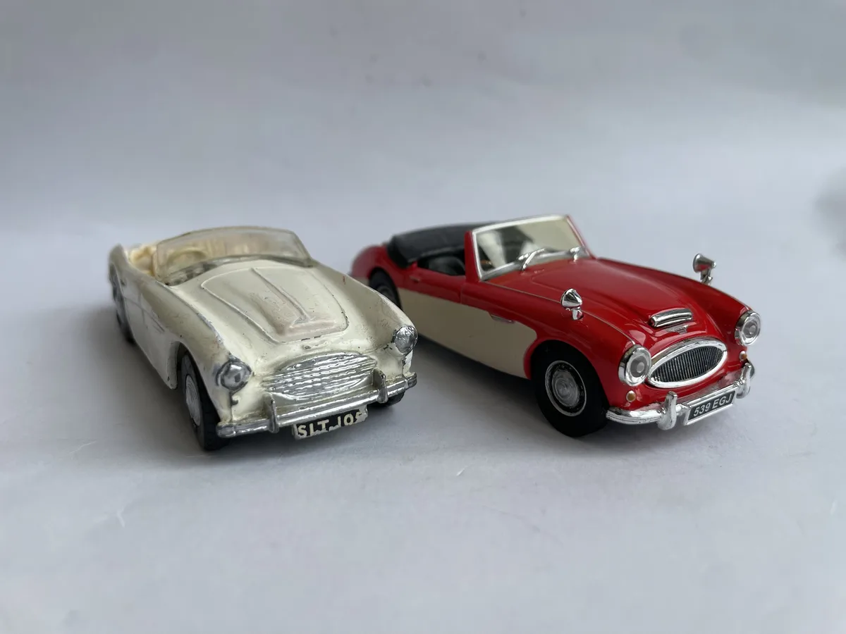 Austin Healey 100: A Closer Look at Schuco 1/43 and Spot On 1/42 Models