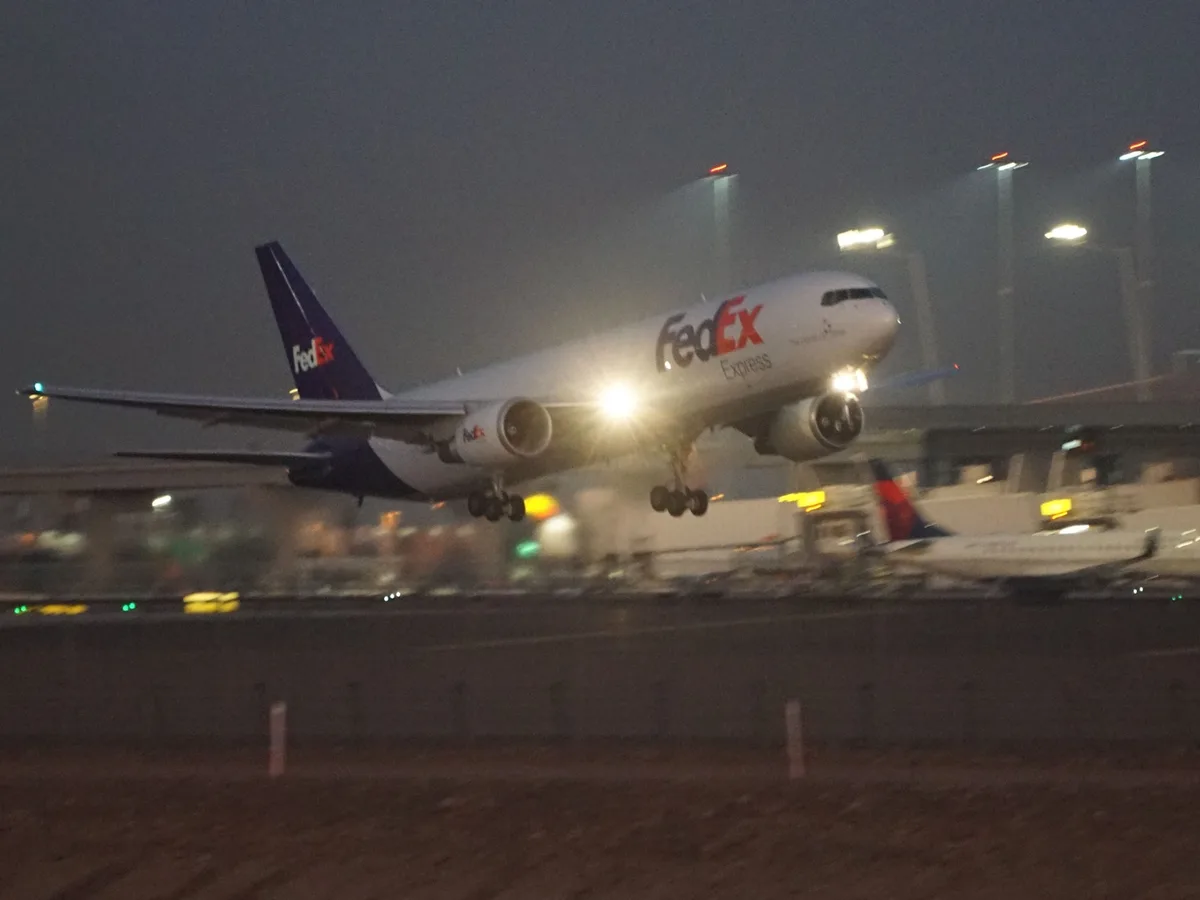 Dawn Patrol: A Morning at Sky Harbor Airport