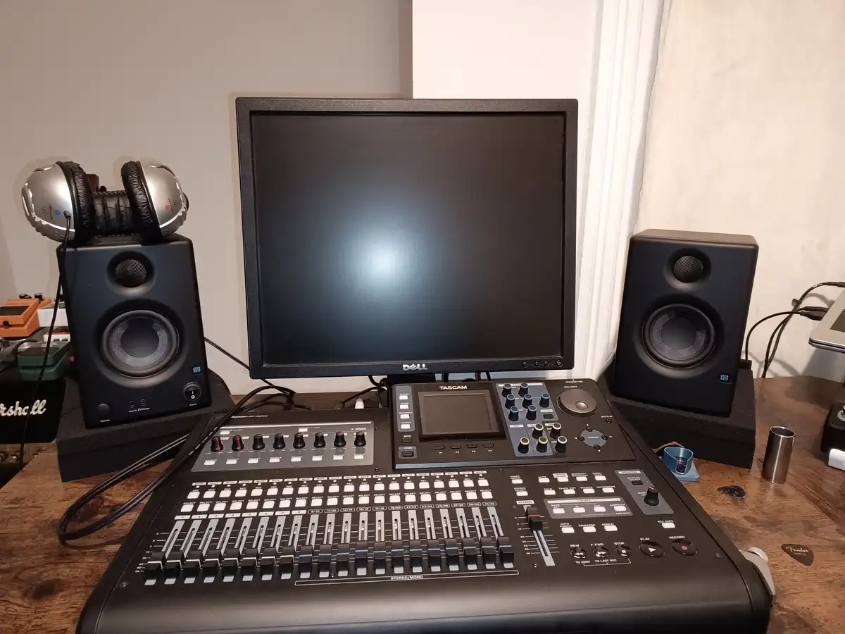 My Passion for Guitar: Writing and Recording Songs (Hope This Isn't Too Mundane!)