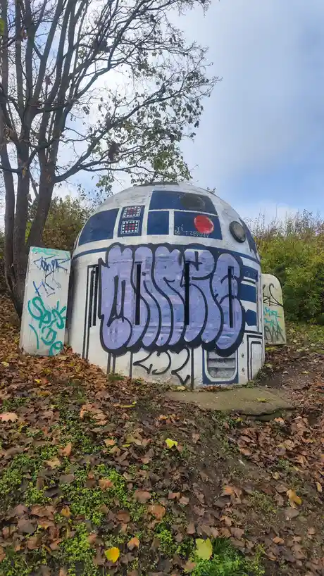 From Giant Coins to Giant R2D2: The Next Big Thing!