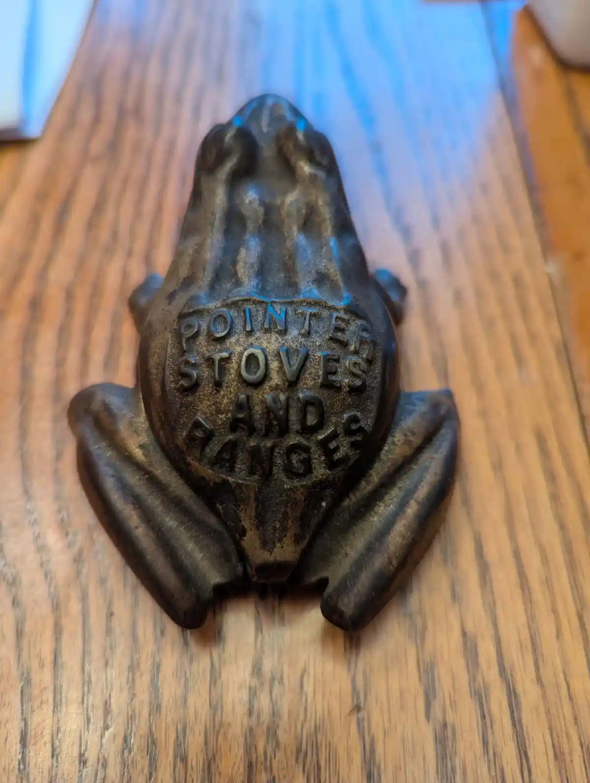 Vintage Pointer Stoves and Ranges Frog Match Safe