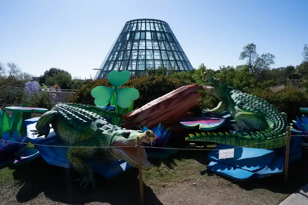 Lightroom 13's AI Object Removal feature is pretty impressive!