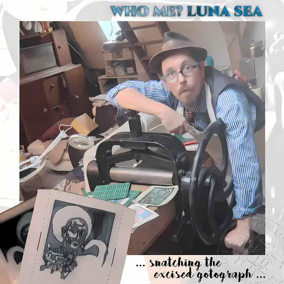 Snatching the iconic Gotograph: 'WHO ME? LUNA SEA!'