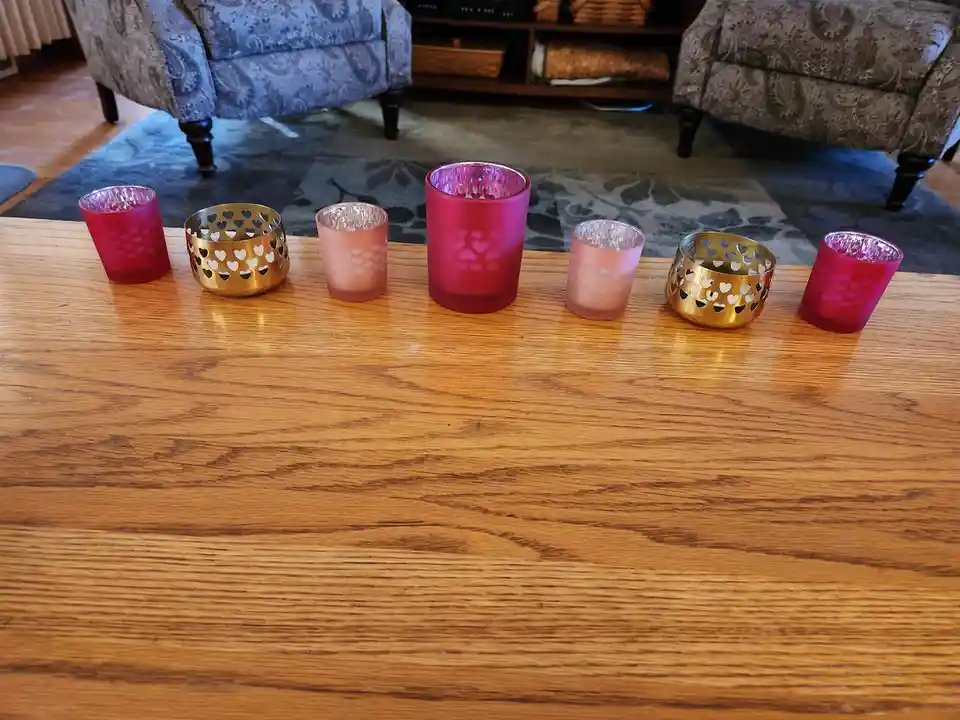 The Candles That Inspired the Perfect Table Runner Design