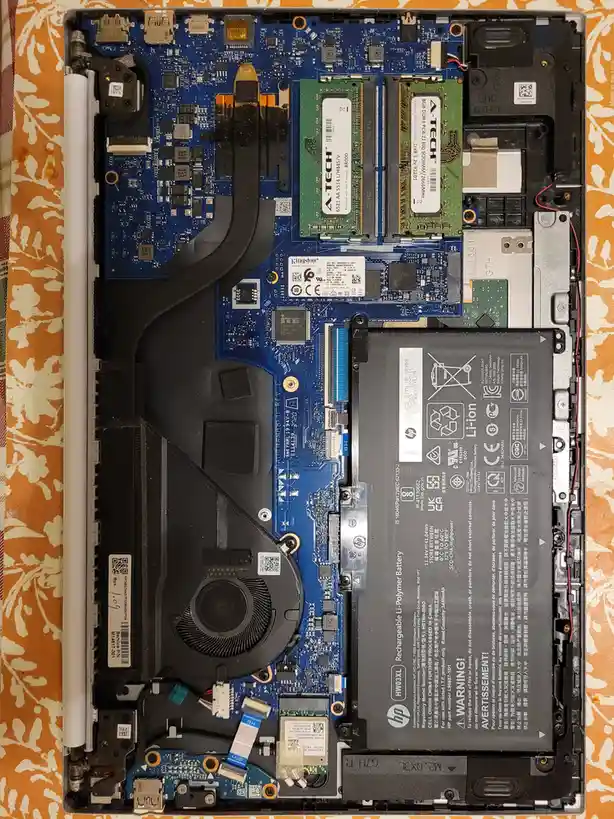 Why is my HP 15z laptop screen flashing? Any ideas?