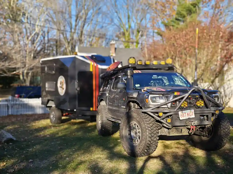Car Meat Delight: A Spicy Taco and Burrito Experience Crafted by a Pro!
