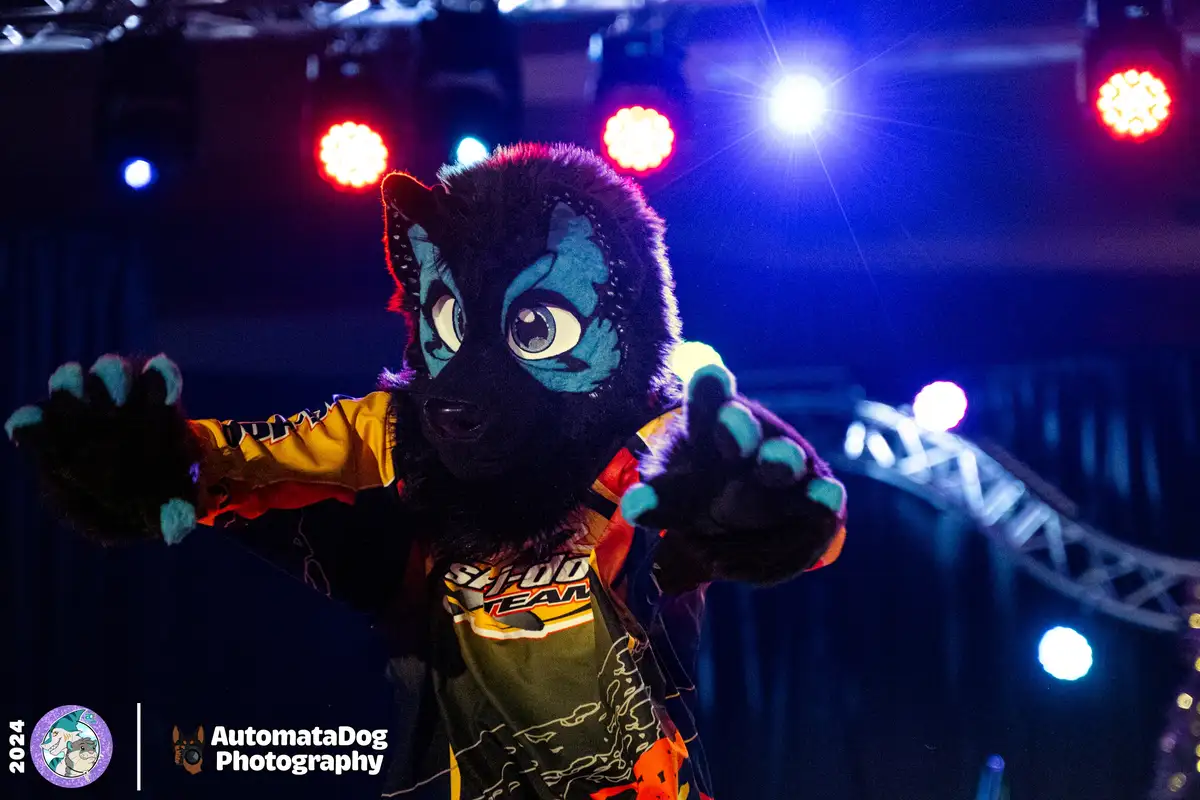 A daily snapshot from a furry photographer - Day 420