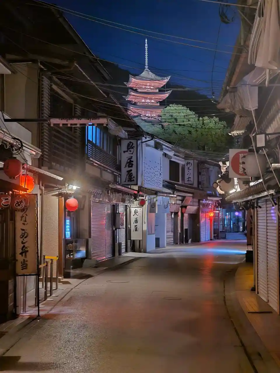 Exploring the Beauty of Miyajima Island in Hiroshima