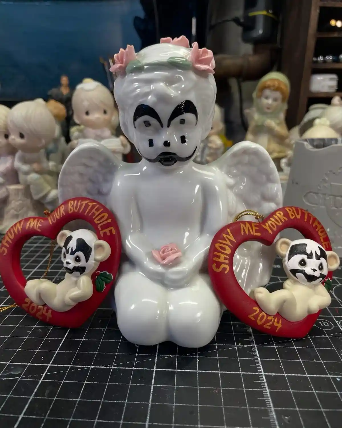 Angelic Jugglers: A Heavenly Performance