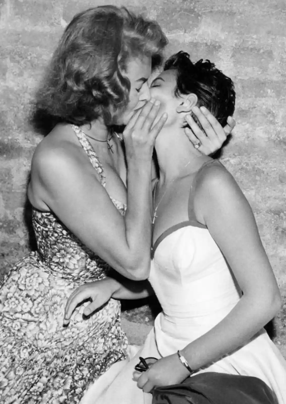 A timeless moment: Sophia Loren and Maria Scicolone at the 1955 Venice Film Festival